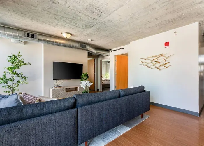 Downtown 3bd Near Park Museums #7 *