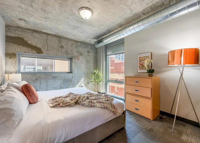 Downtown 3bd Near Park Museums #7 Apartamento
