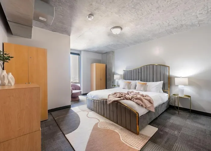 Downtown 3bd Near Park Museums #7 Apartamento